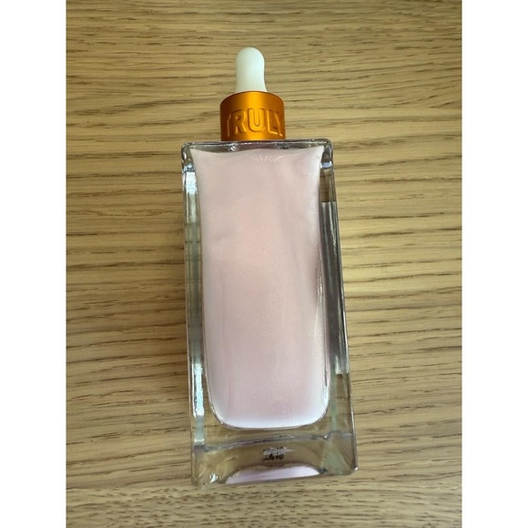 Truly Fairy Lights Shimmering Body Serum - Picture 2 of 4